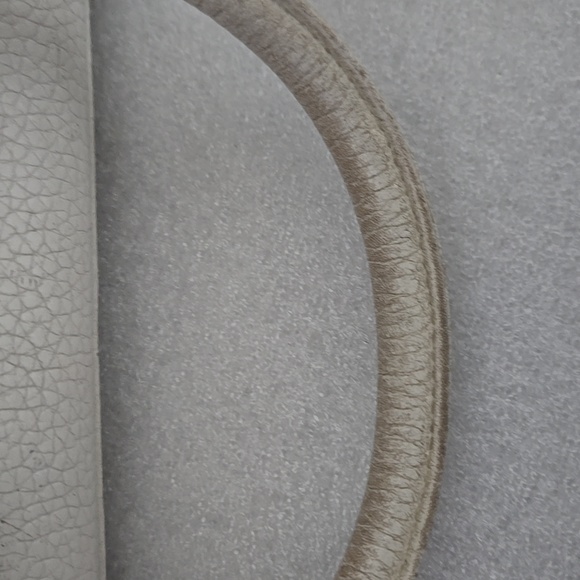 Pre Loved MCM Vintage White and Gold Handbag - Picture 7 of 14